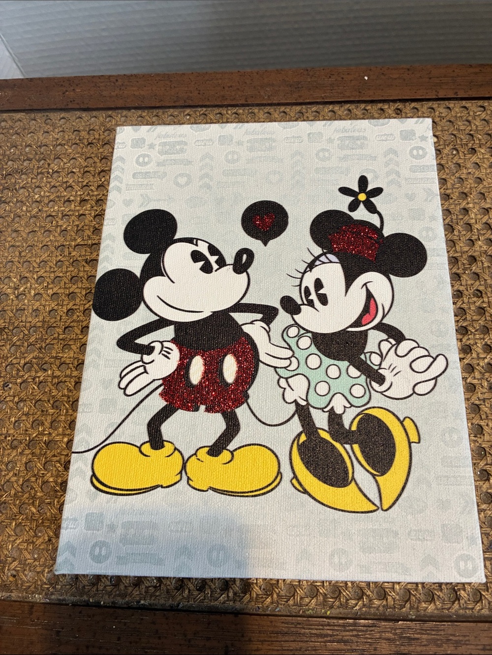 Disney Mickey & Minnie Glitter Wall Decor